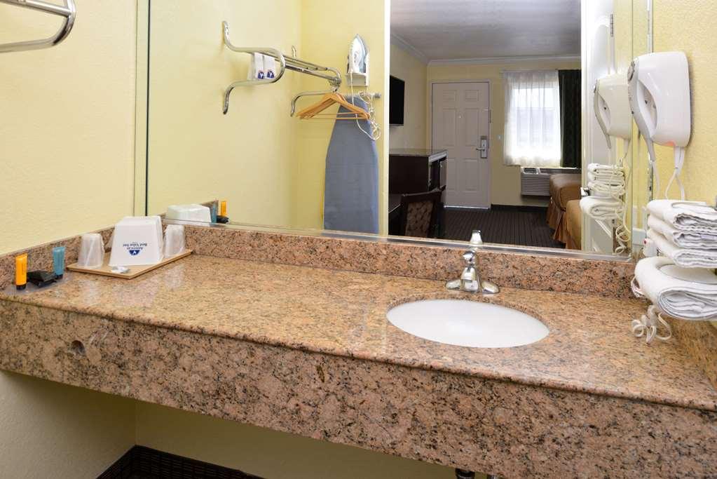 Americas Best Value Inn-Rialto Habitación foto