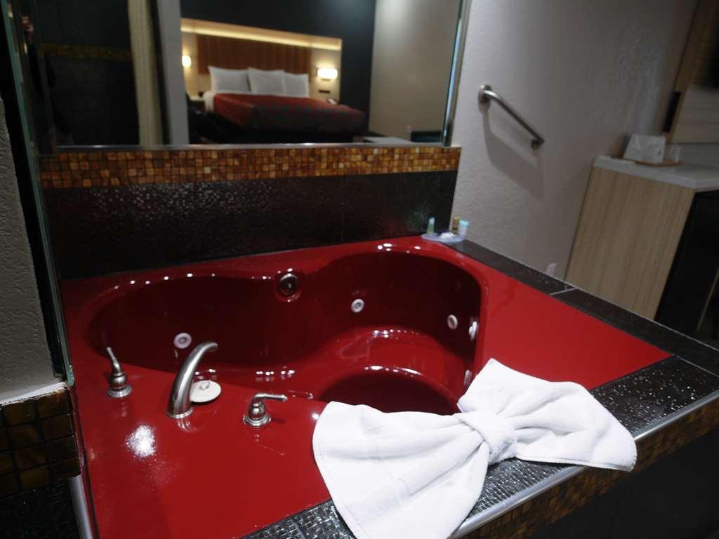 Americas Best Value Inn-Rialto Habitación foto