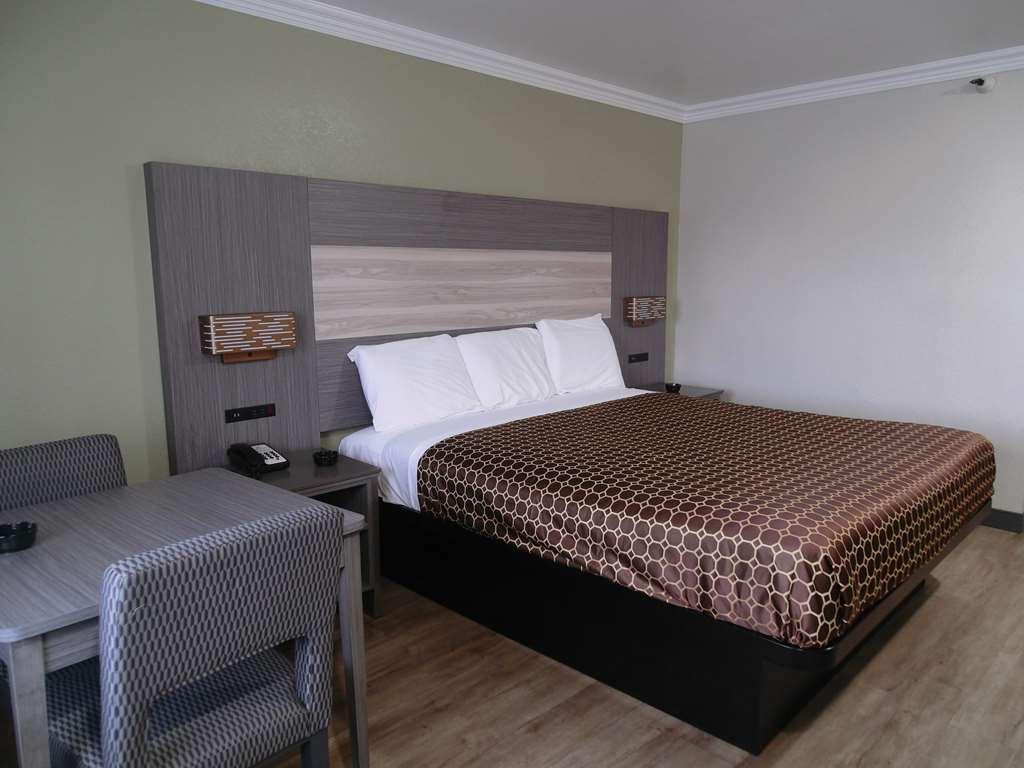 Americas Best Value Inn-Rialto Habitación foto
