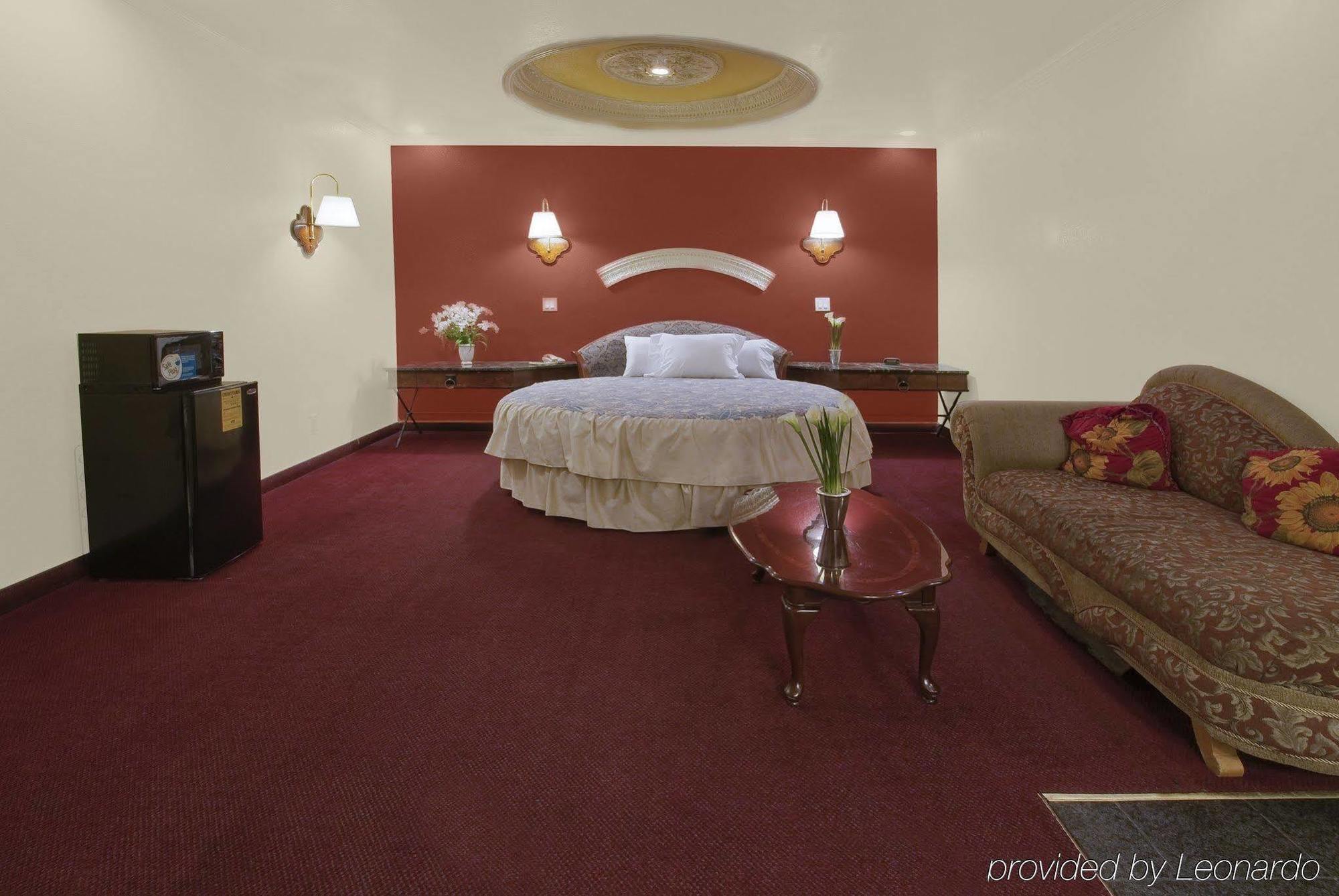 Americas Best Value Inn-Rialto Habitación foto